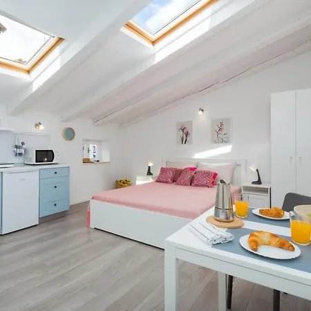 Dolce Vita Apartment *